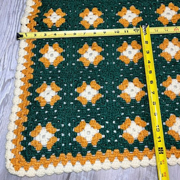 Vtg Homemade Knitted Crocheted Granny Square Throw Afghan Blanket Cottagecore - Picture 11 of 11